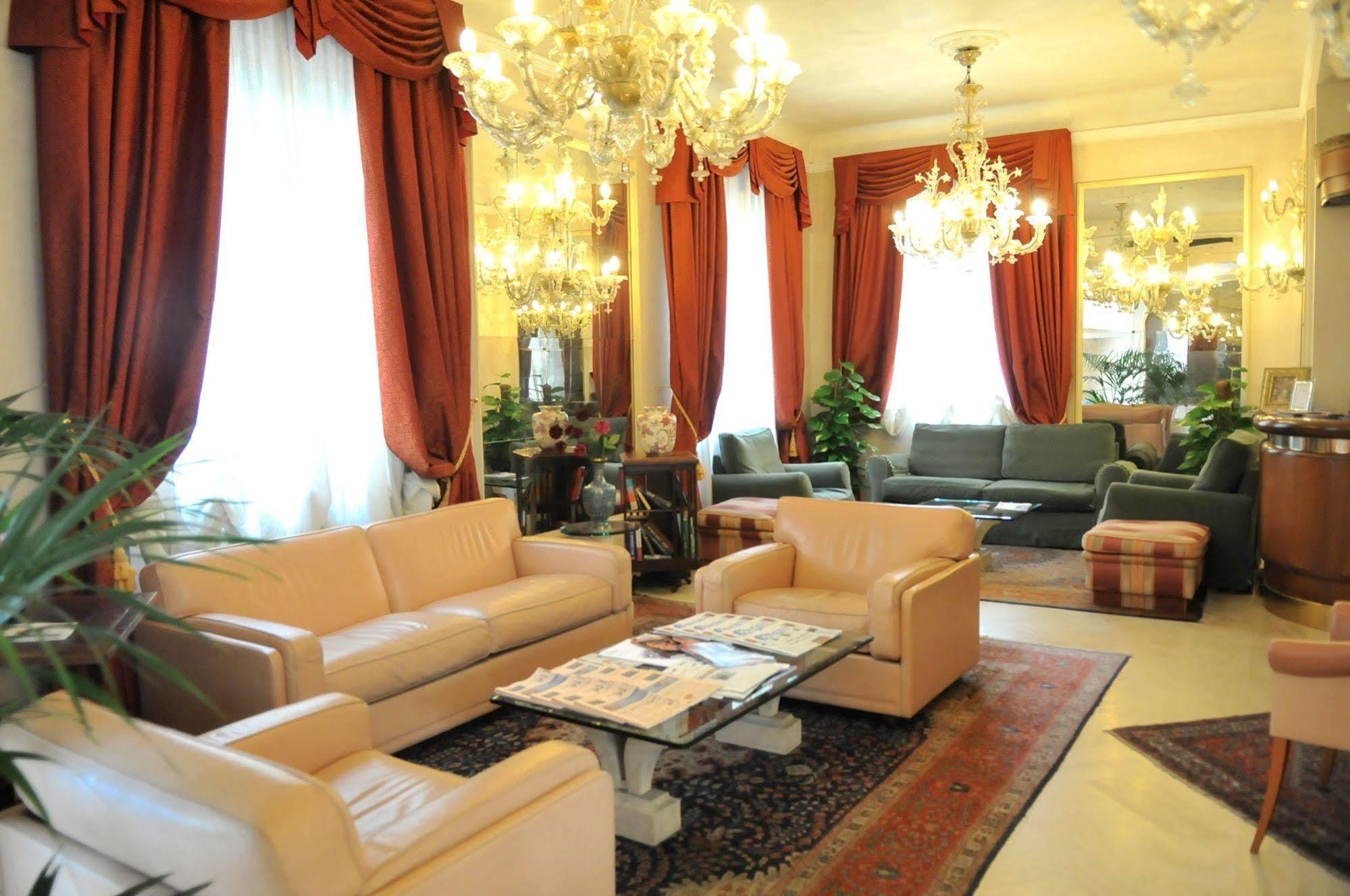 C-Hotels De Rose Palace フィレンツェ エクステリア 写真