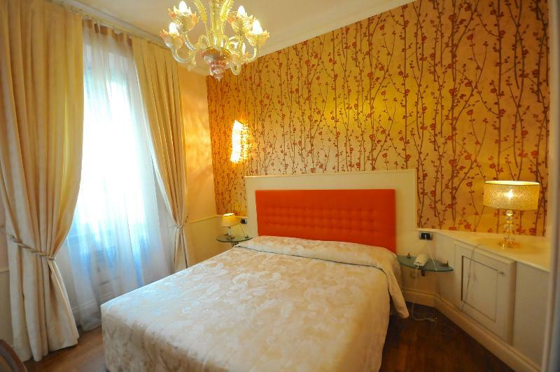 C-Hotels De Rose Palace フィレンツェ エクステリア 写真